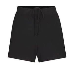 SKIMS SLEEP SHORT/ ONYX/ X-LARGE/NWT